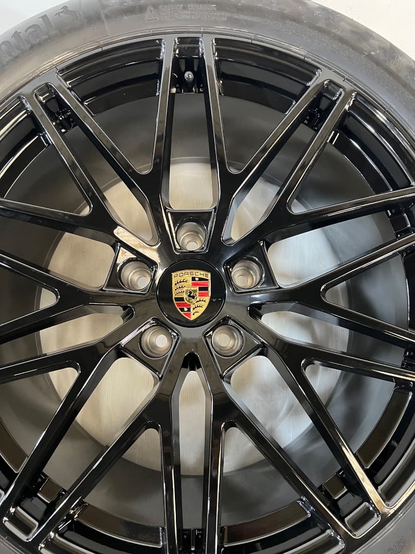 新型 ★ポルシェ カイエン E3 RSスパイダー9Y0 タルモ 純正 21インチ