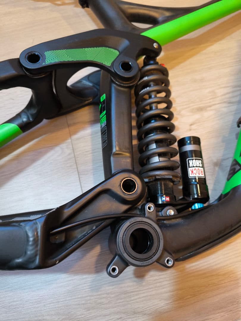 Kona Operator DH フレームセット RockShox Kage