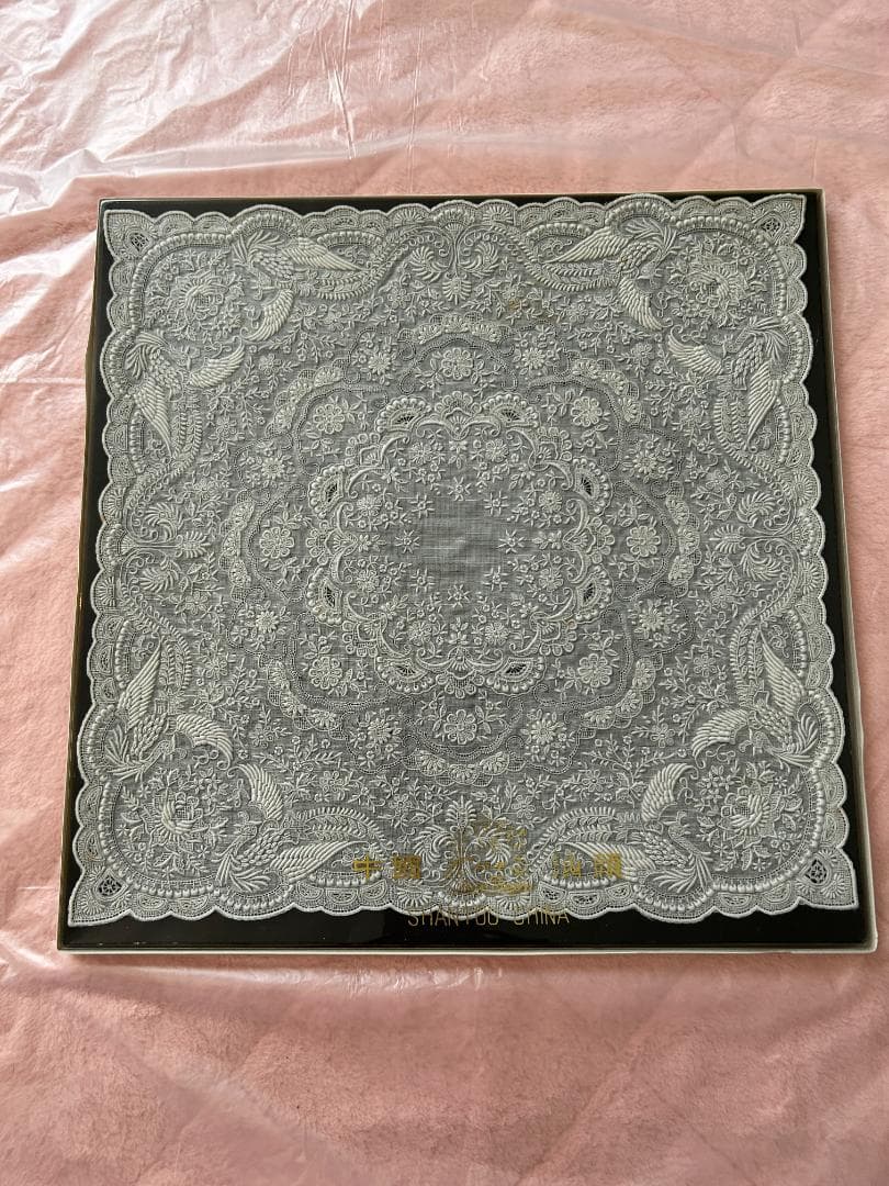 新品未使用　汕頭手刺繍 ハンカチーフ 中国製
