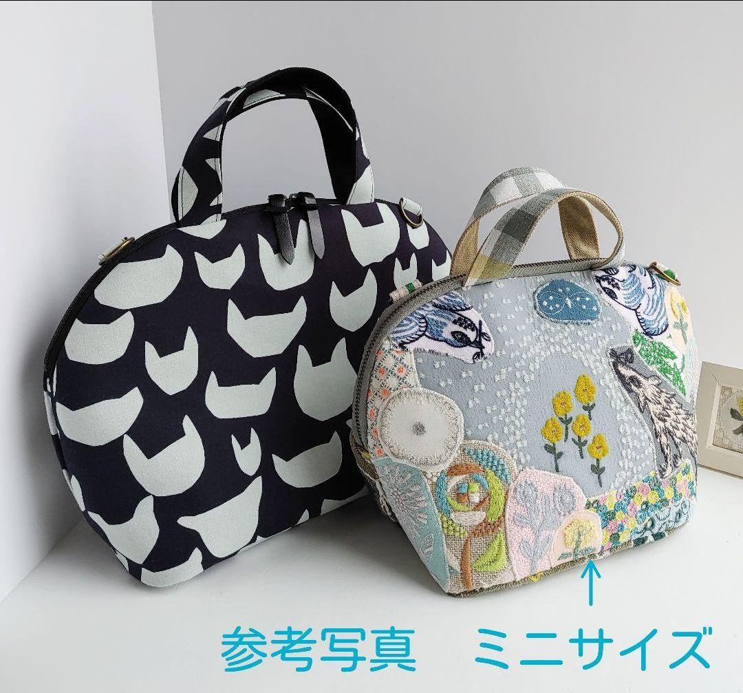 １点のみ　レア　swing camellia　ミニサイズまるいファスナーバッグ