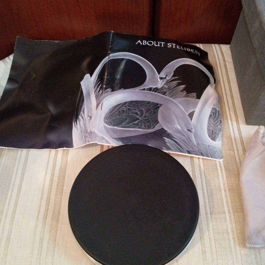 STEUBENスチューベン クリスタルガラス　イーグルの置物です。