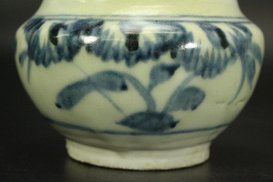 中国美術 青花 草花紋 壷 φ11.5cm(ZE335)