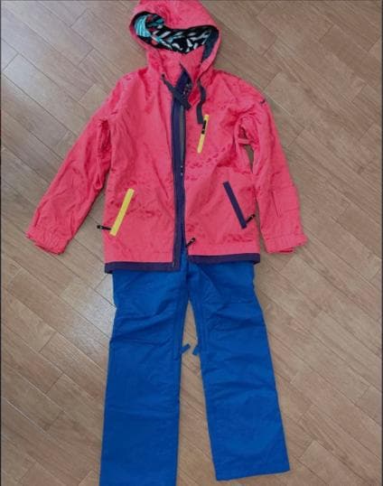 【美品】　スノーボードウェア　レディース上下セット