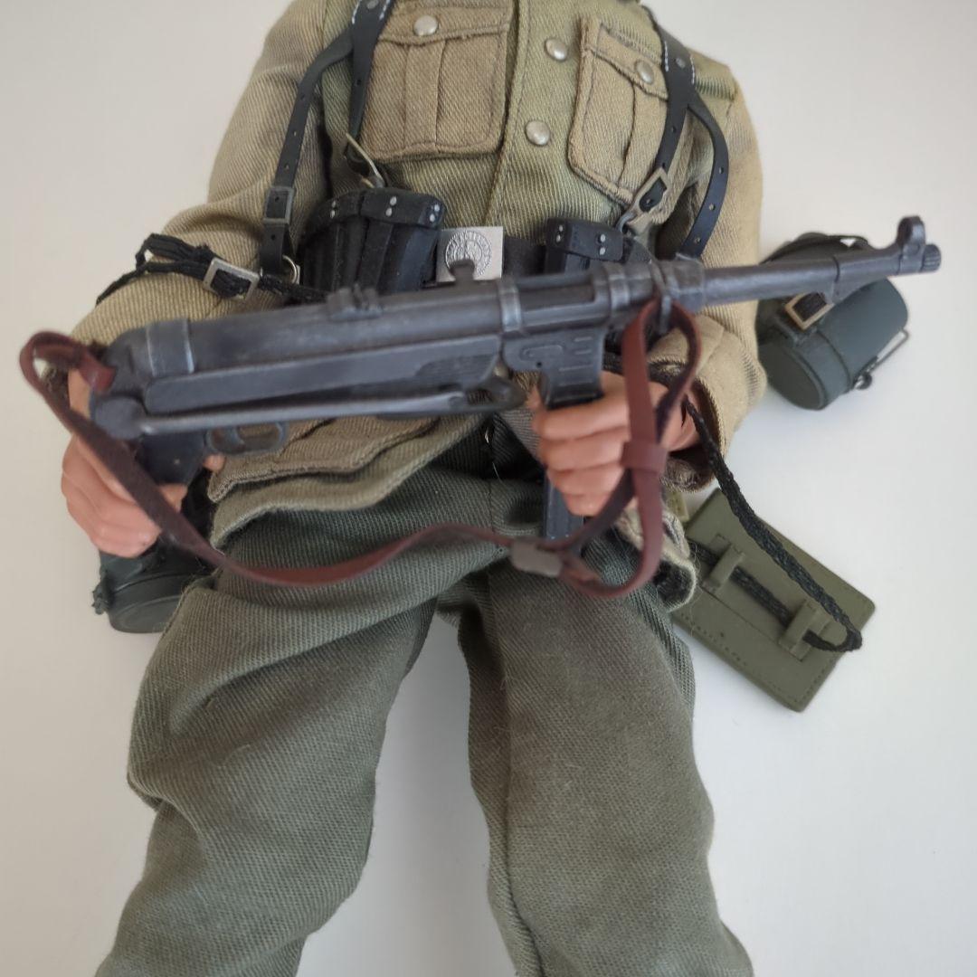 ドイツ軍フィギュアです！身長は、32センチです！とてもリアルです！