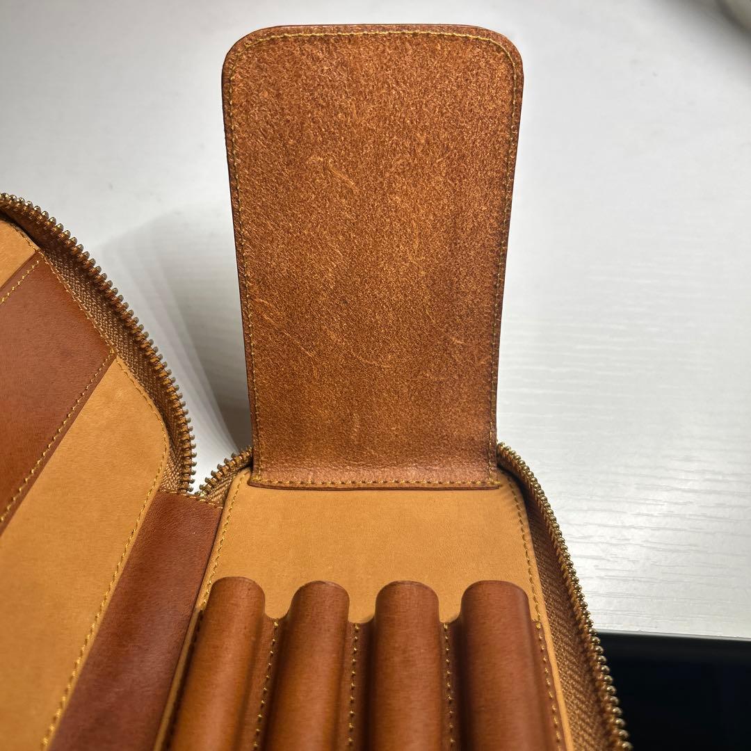 旧型、廃盤プエブロBAHAGIAバハギアラウンドジップペンケースオールレザー