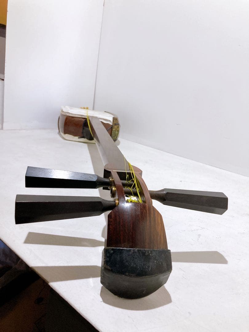 【ジャンク扱い】三味線本体 皮破れあり