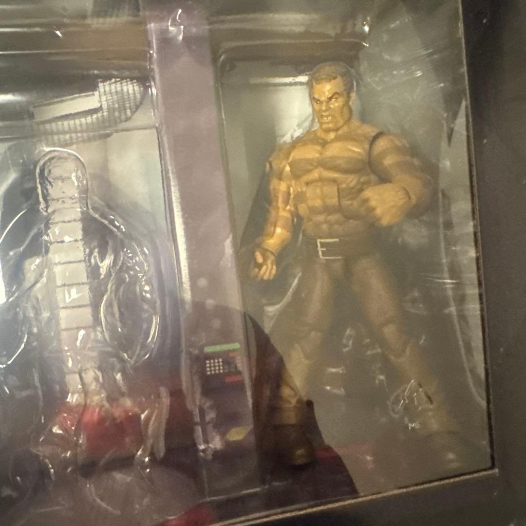 マーベルレジェンド　原宿コミコン限定　 スパイダーマン＆ラフト刑務所　３体のみ