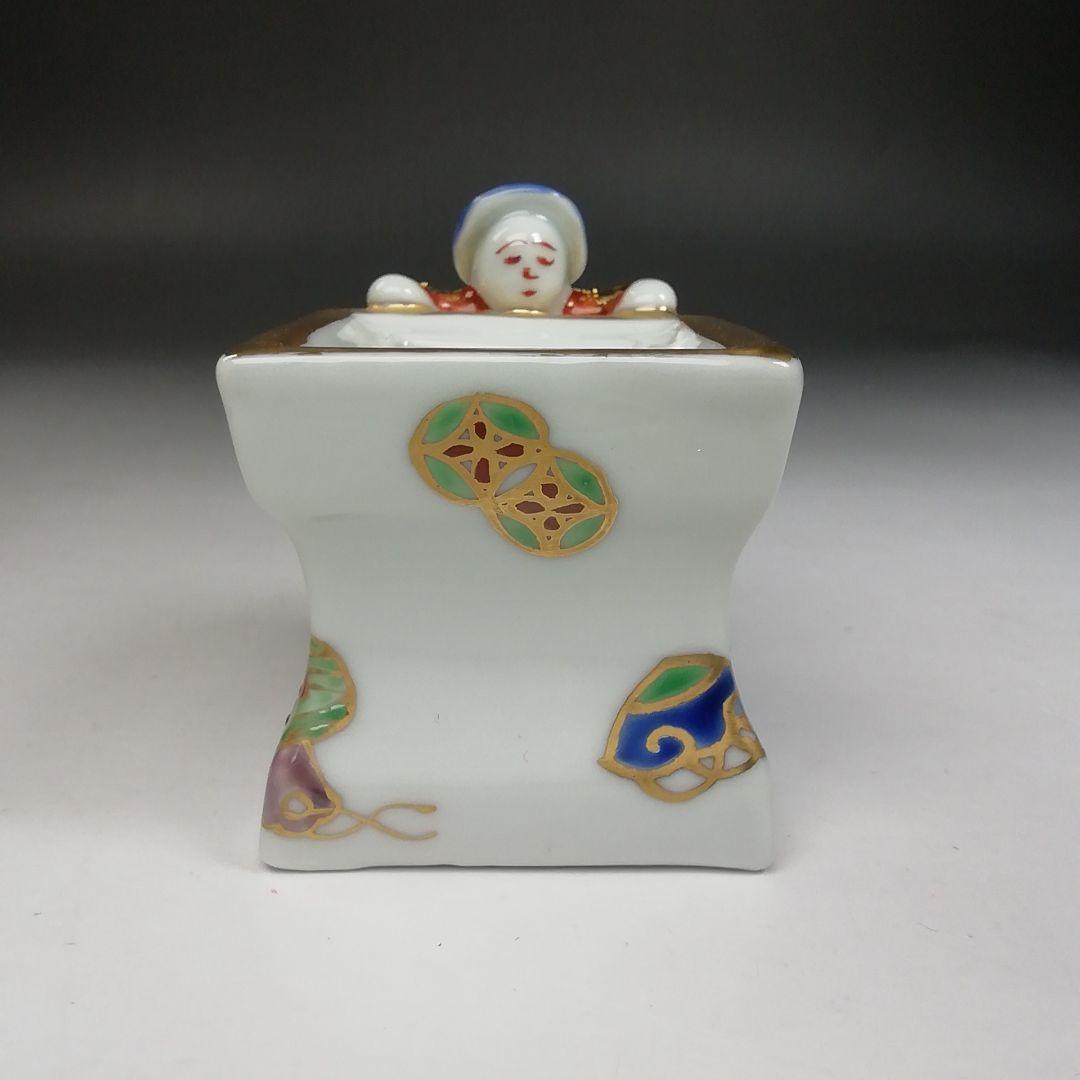 Ｗ５０　蓋置　『色絵　一閑人』『高野昭阿弥 造』　共箱　茶道具