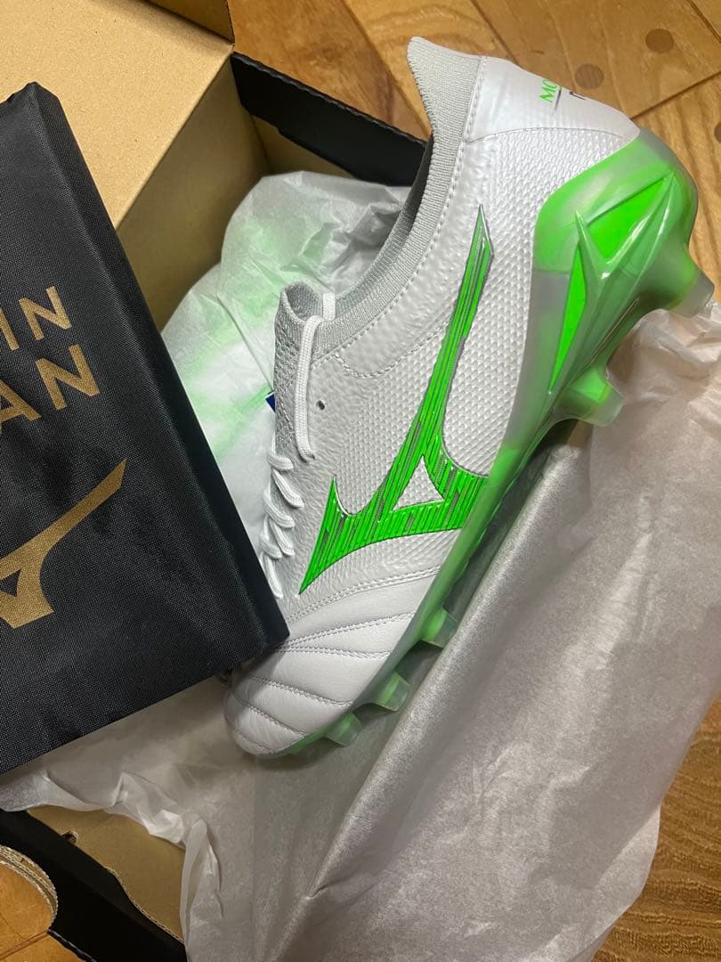 新品　レアサイズ　限定カラー　ミズノ　モレリア ネオ4 β JAPAN 25cm