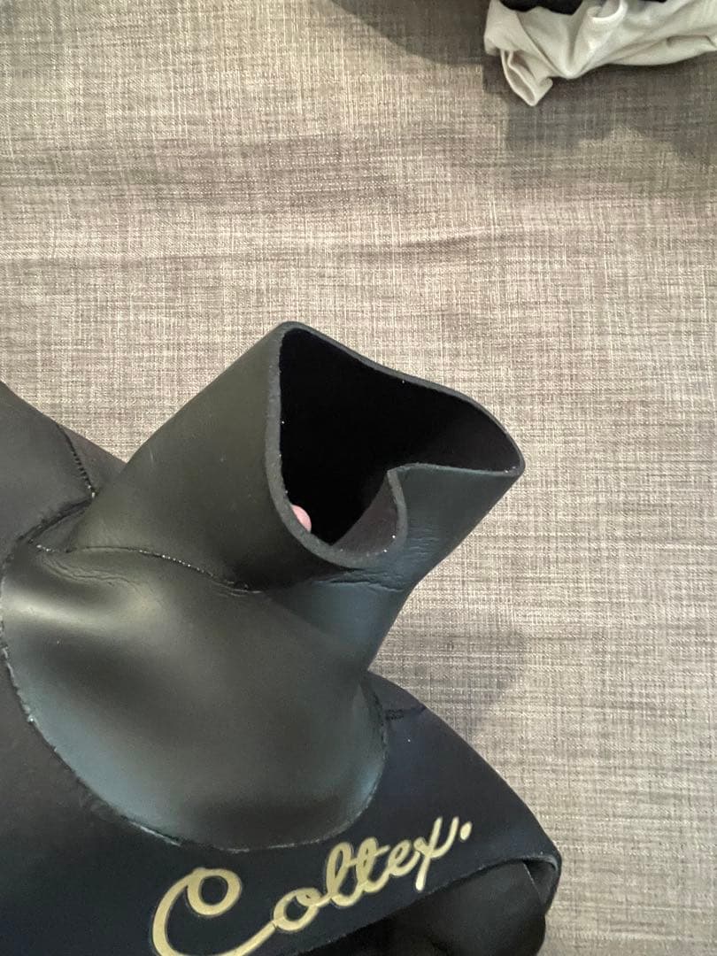 ［ワンシーズンのみ使用］Coltex ウェットスーツ　オールジャージセミドライ