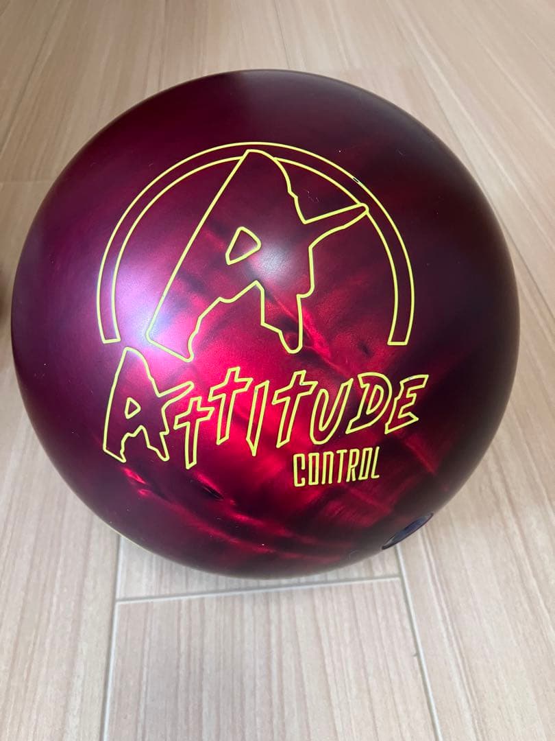 美品　15ポンド　Attitude Control ボウリングボール　箱有り
