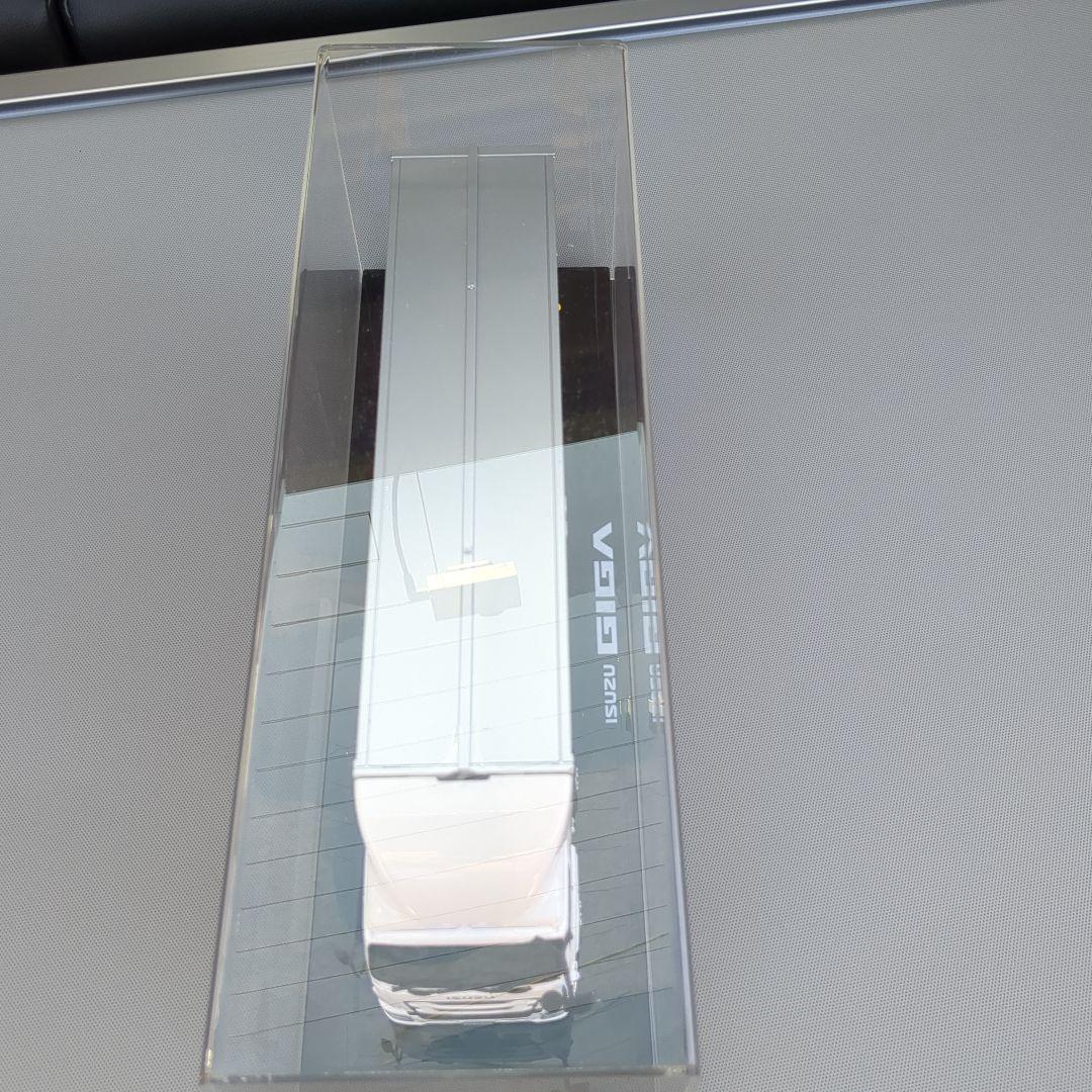 ISUZU GIGA 1/32 ダイキャストモデル