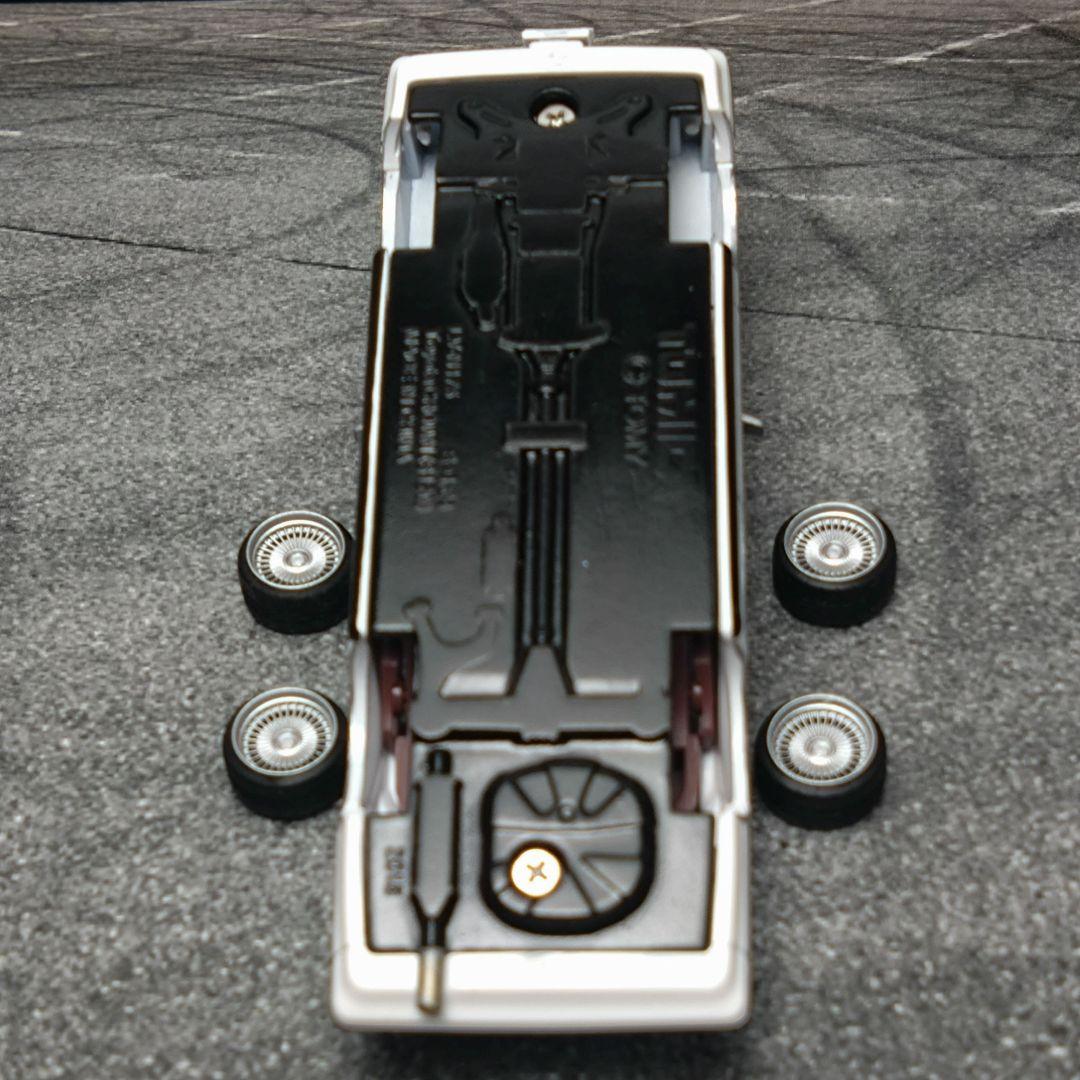 TLV トヨタ クラウン ハードトップ 3.0 ロイヤルサルーンG(カスタム品)