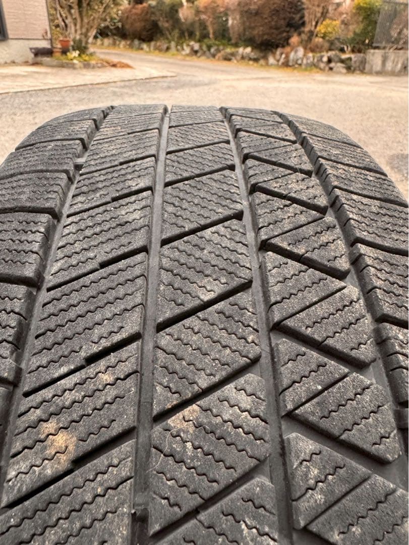 レヴォーグ純正オプションブリヂストン 225/45R18 VRX3アルミセット