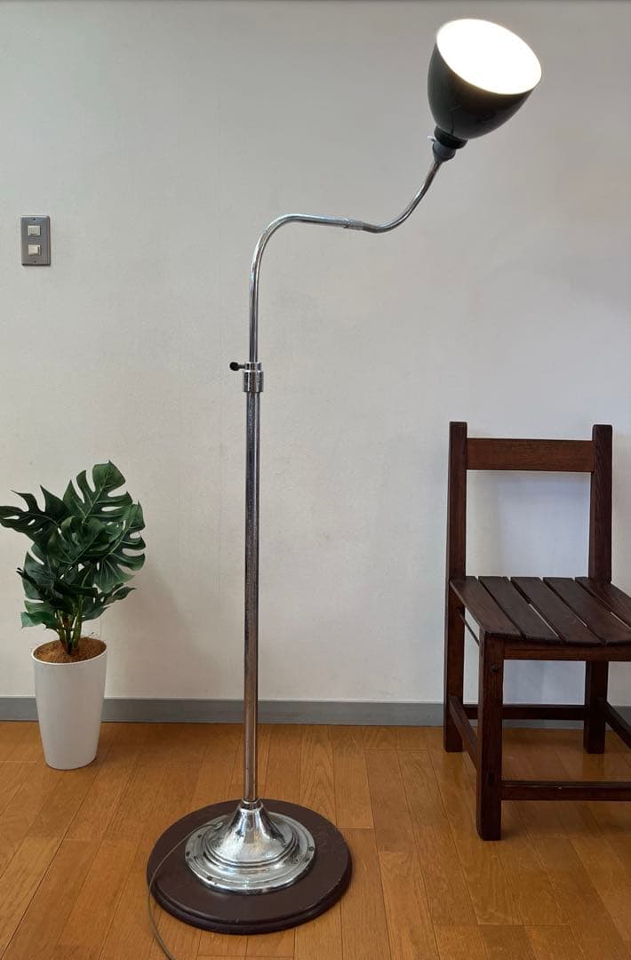 アンティーク　フロアランプ　インダストリアル　ヴィンテージ　シャビー　プロカント