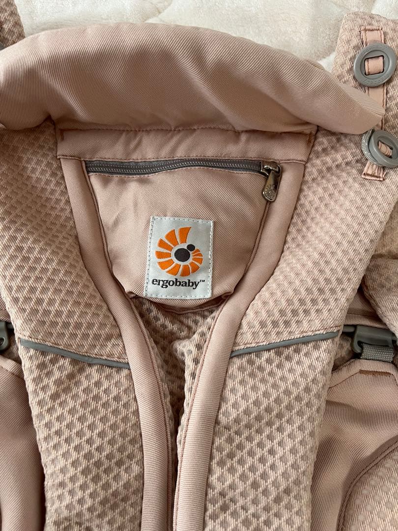 エルゴベビー 抱っこひも OMNI Breeze ピンククォーツ