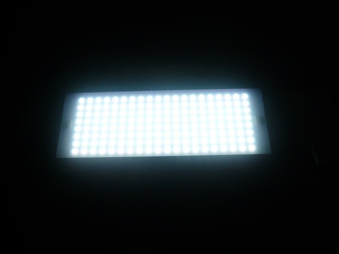 ADA ソーラー RGB LED 照明システム used