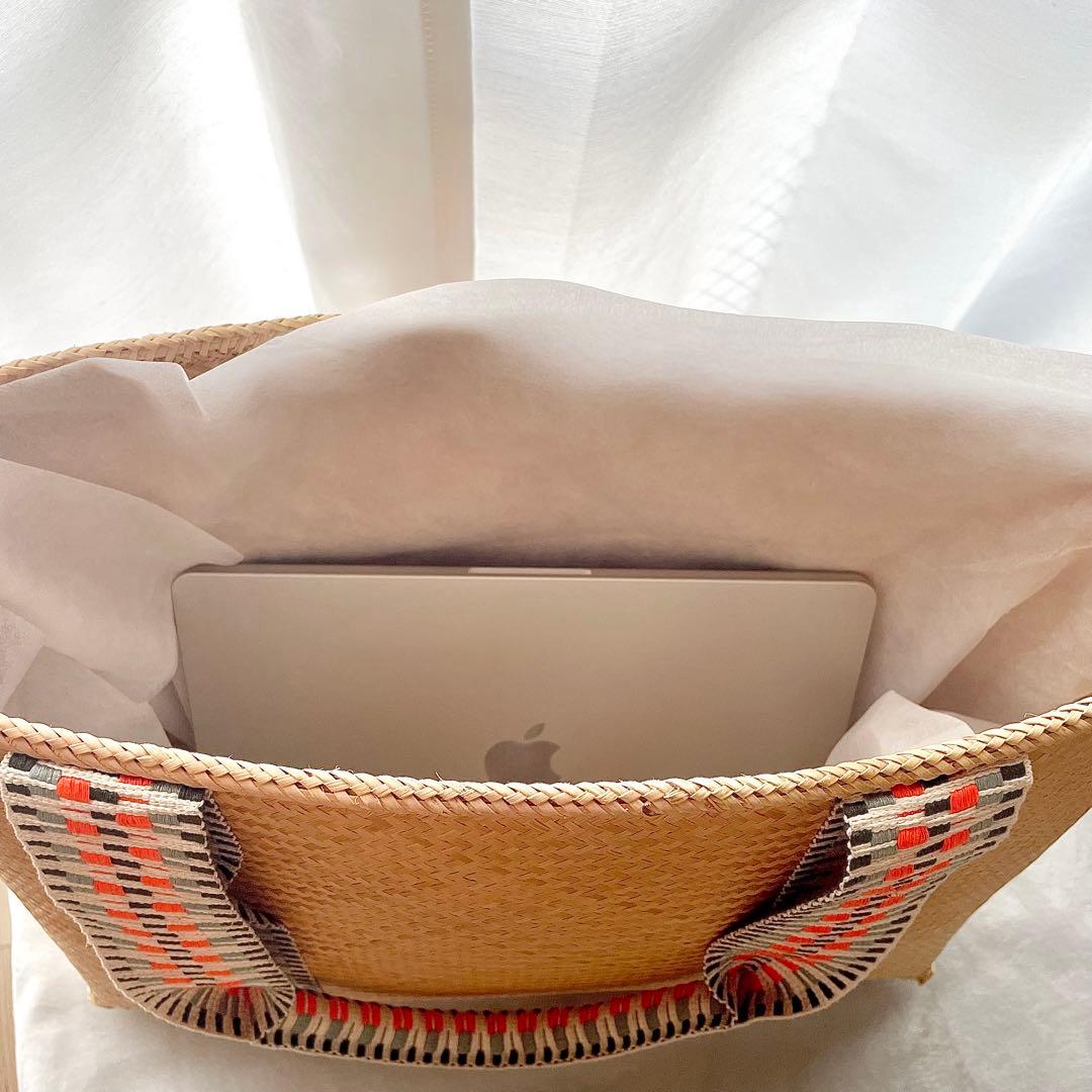 新品・STELAR ハンドメイド ストロー製かごバッグ（バリ製／大きめサイズ）