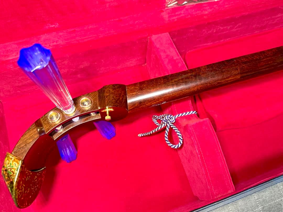 【虎杢】津軽三味線 金細 K9 綾杉胴 極上 トチ 紅木 糸巻 胴掛 美品 太棹