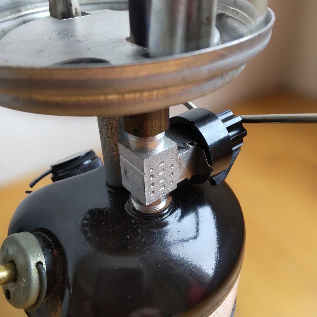 コールマン ピークワン ランタン 222B とシルクライト20マントル1枚