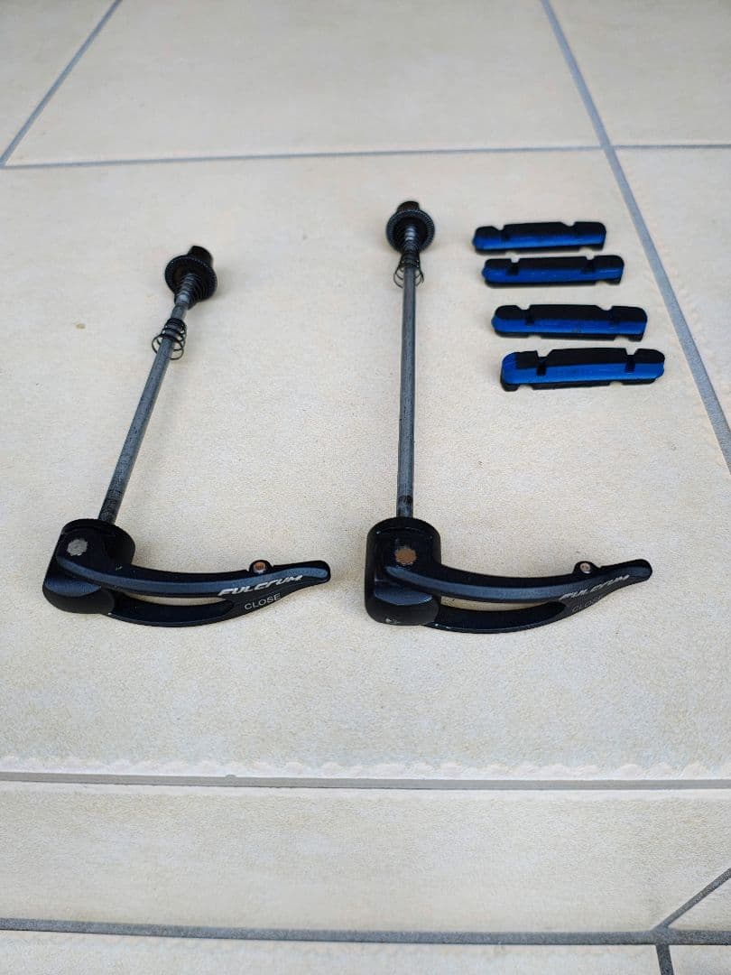 フルクラムレーシングゼロ　ナイトc15