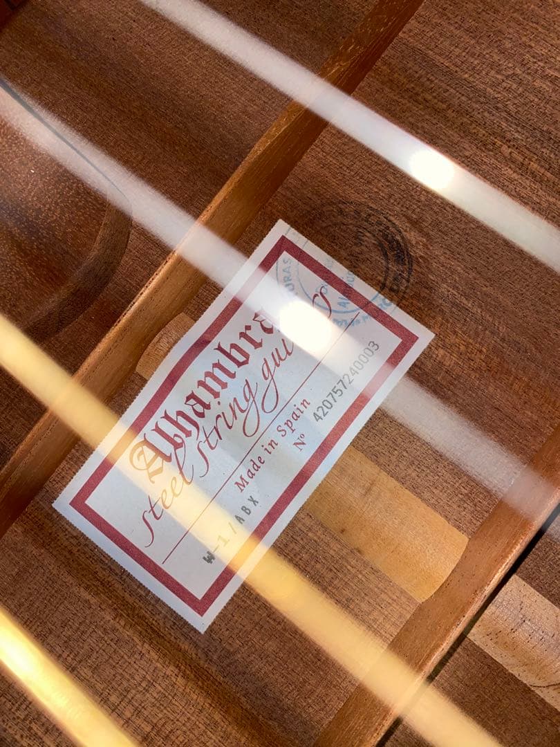 アコースティックギター　alhambra