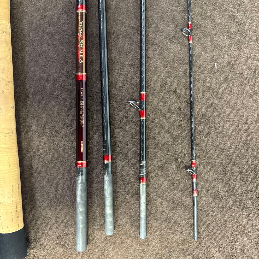 ワールドシャウラ　1754R-5 ほぼ新品