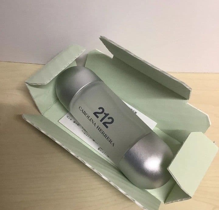 新品未使用　キャロライナヘレラ 212 オードトワレ　30ml