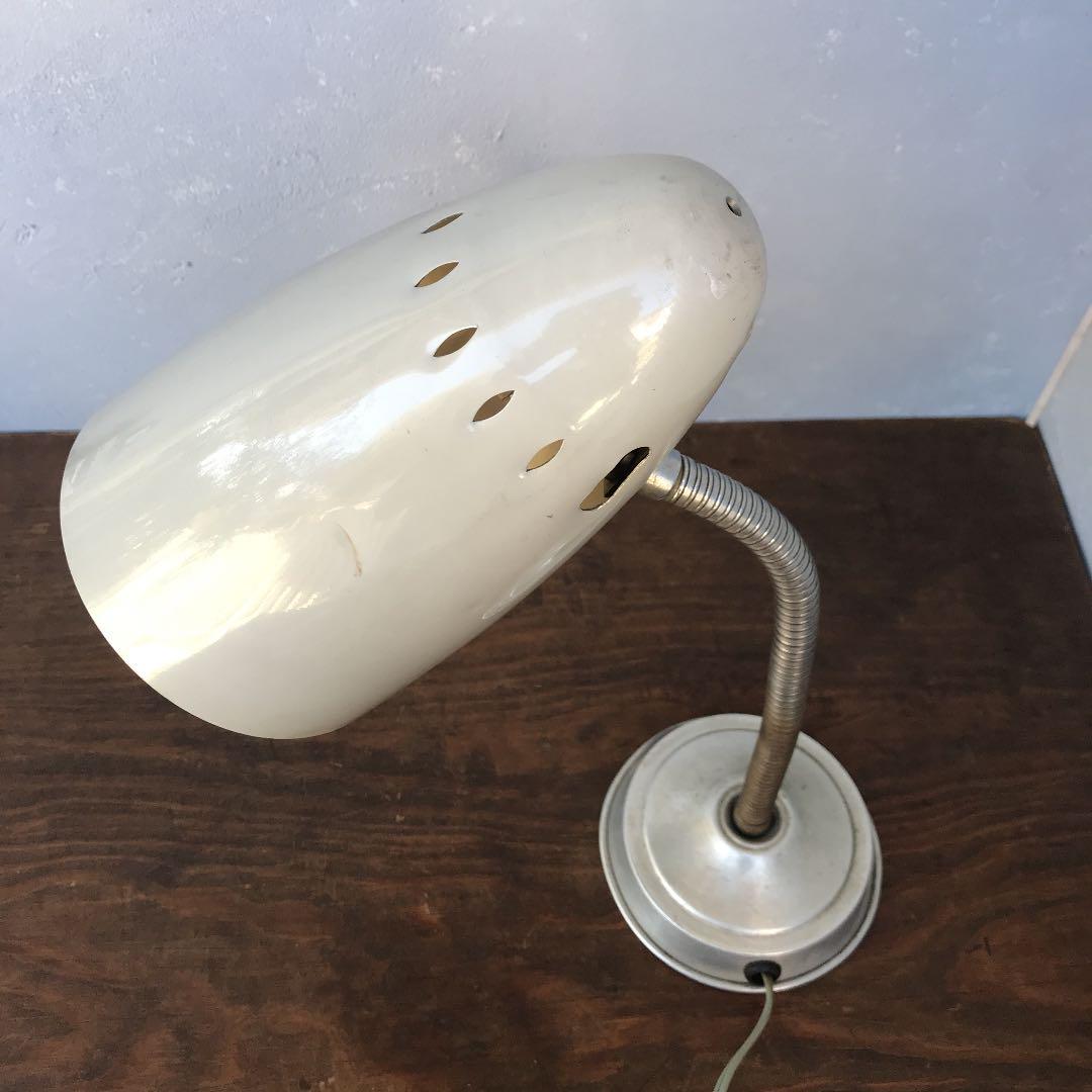 ヴィンテージ　レトロ　　アルミシェード　デスクランプ