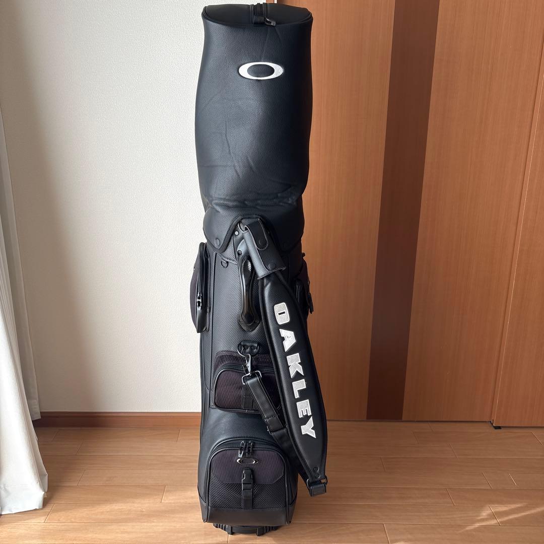ハイタイド　OAKLEY ブラック キャディバッグ　9型