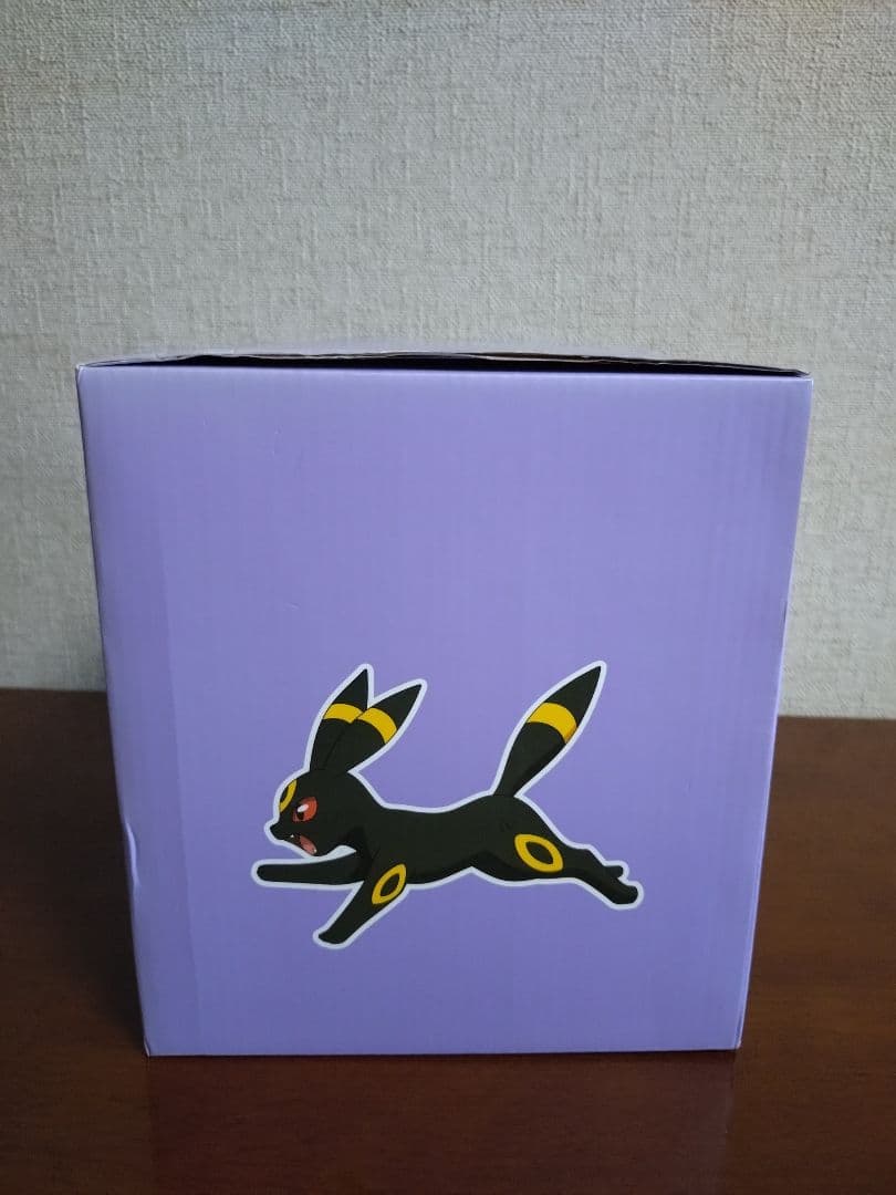 【未開封】海外限定 ブラッキー フィギュア umbreon funism