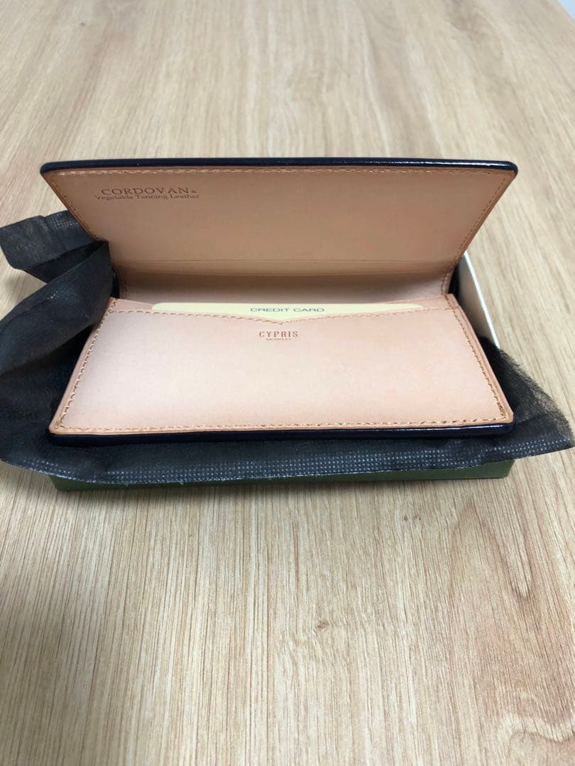 【再値下げ【新品•未使用】CYPRIS ネイビー レザー 名刺入れ（保証書付き）