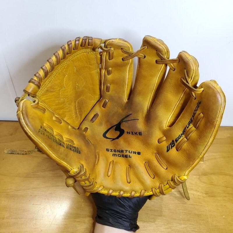 NIKE 上原浩治モデル 限定 シルエット 激レア 児童用LL 軟式グローブ