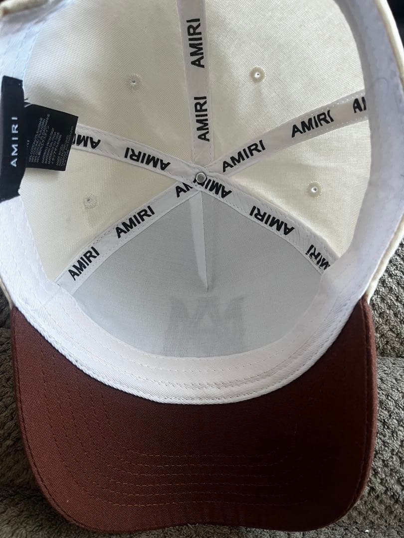 ほ*様 AMIRI ロゴ刺繍 キャップ ホワイト/ブラウン