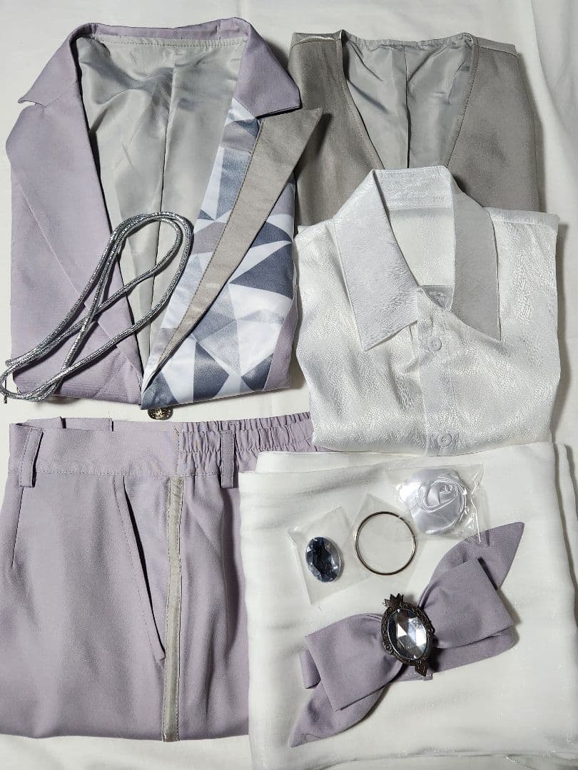 30日まで D100 プラチナジャケット 衣装 コスプレ ツイステ