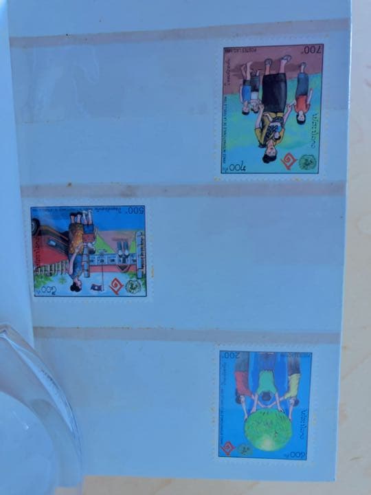 外国切手　ラオス　1999年(超レア・未使用・非売品・政府公式冊子)