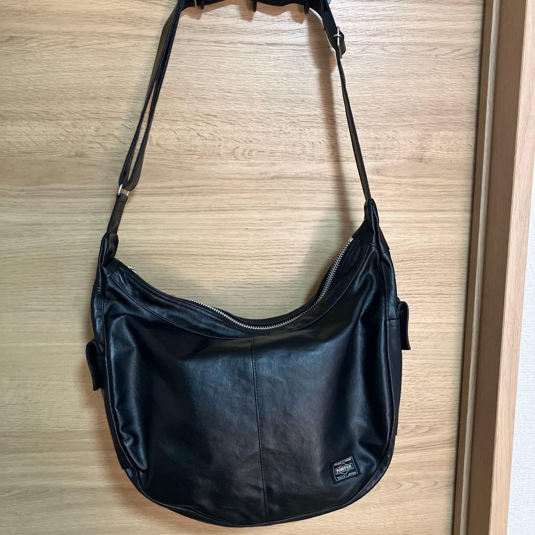 PORTER ショルダーバッグ ブラック　三日月