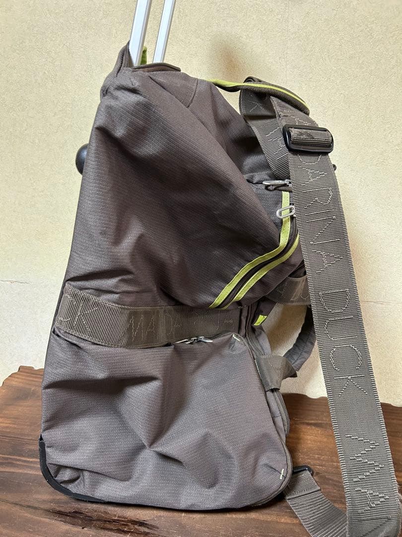 マンダリナダック　3way キャリーバッグ　ボストンバッグ　ショルダーバッグ