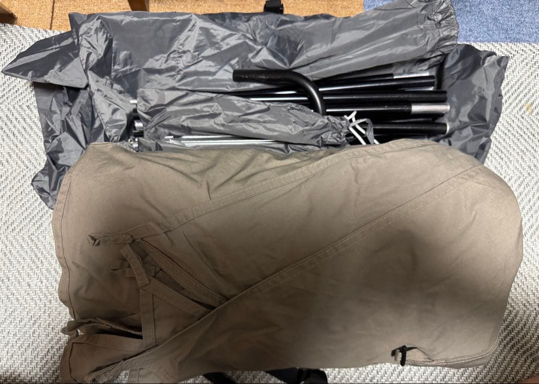 ホールアース ピノマッド