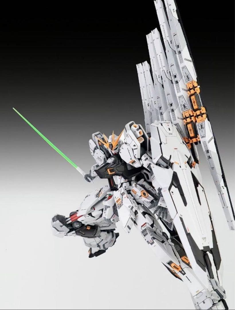 1/100 mgex級νガンダム 海外スタジオ正規品