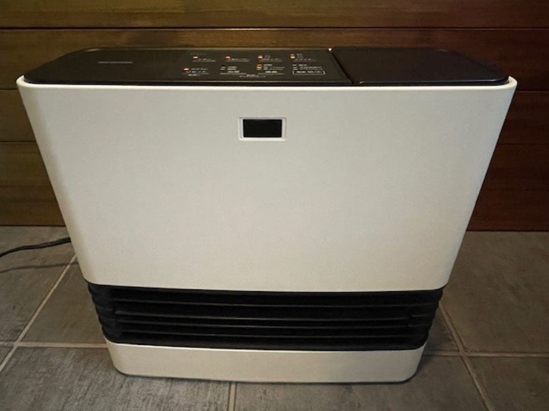 美品■アイリスオーヤマ KCHHM121 大風量加湿セラミックファンヒーター暖房