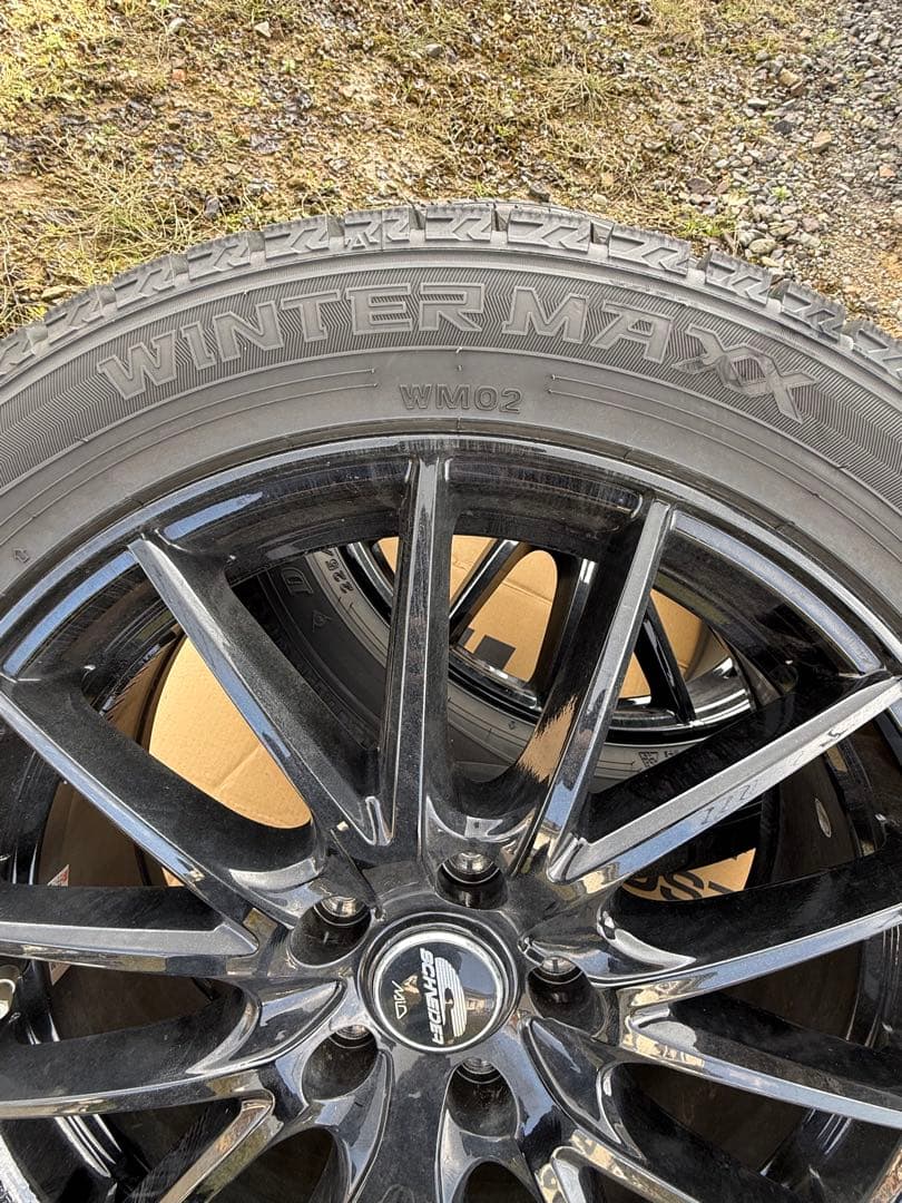 DUNLOP 225/50R18 スタッドレスタイヤホイールセット