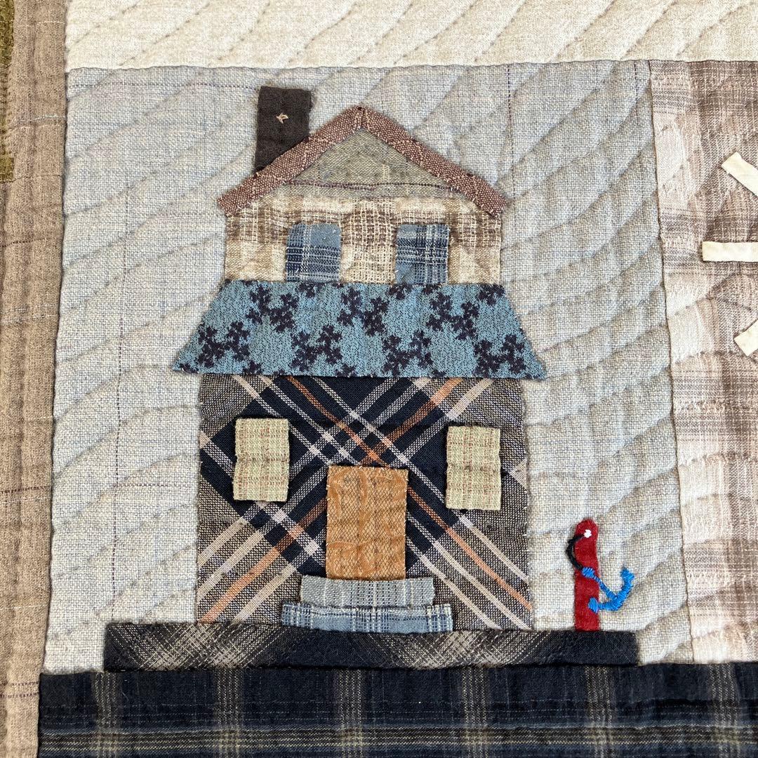 パッチワークキルト　ハウスのタペストリー　2枚　おまとめ　ハンドメイド