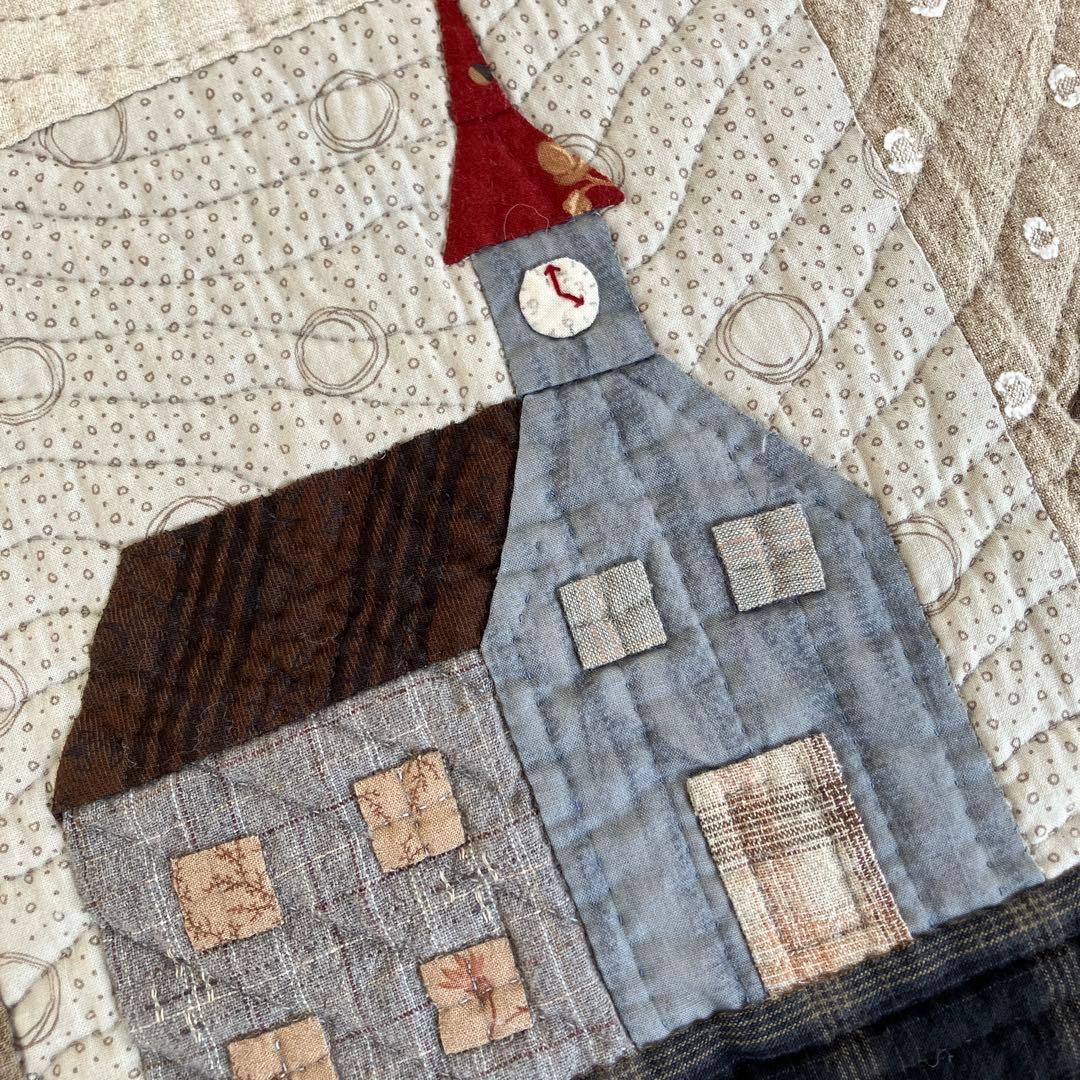 パッチワークキルト　ハウスのタペストリー　2枚　おまとめ　ハンドメイド