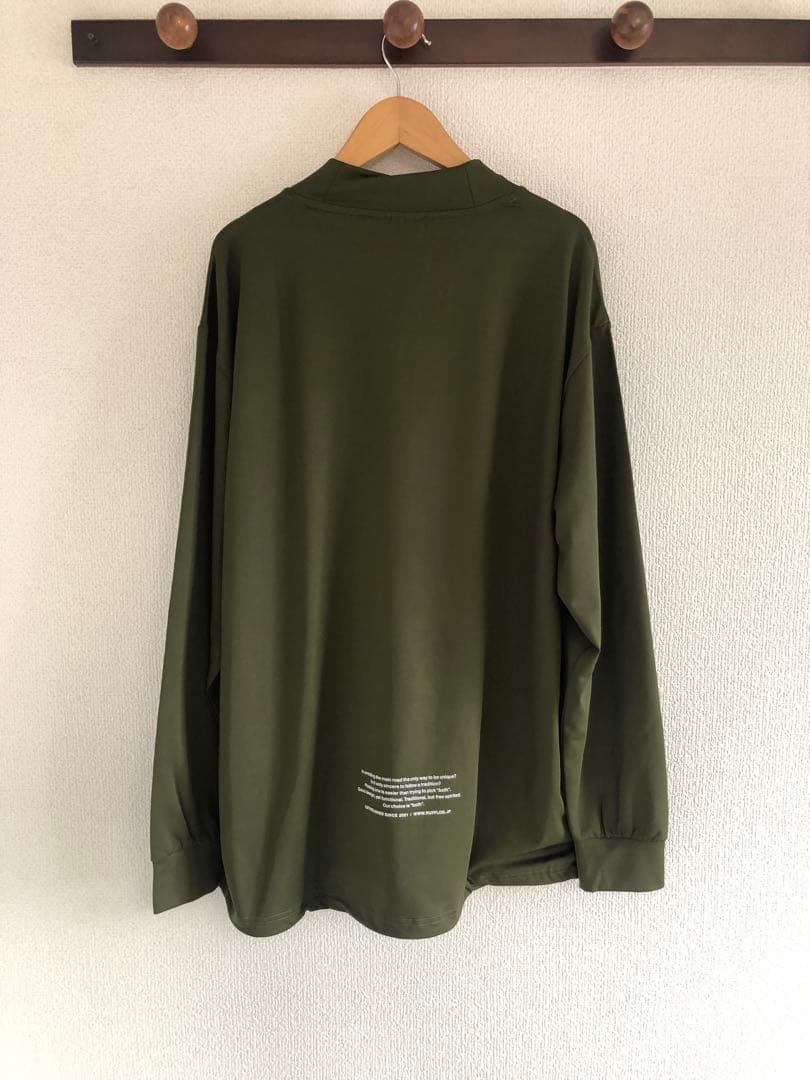 ラフロッグ　RUFFLOG MOCK NECK KHAKIサイズXL