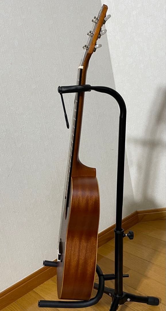 【美品】LUNA UKE TRIBAL6 ルナ ミニギター アメリカ