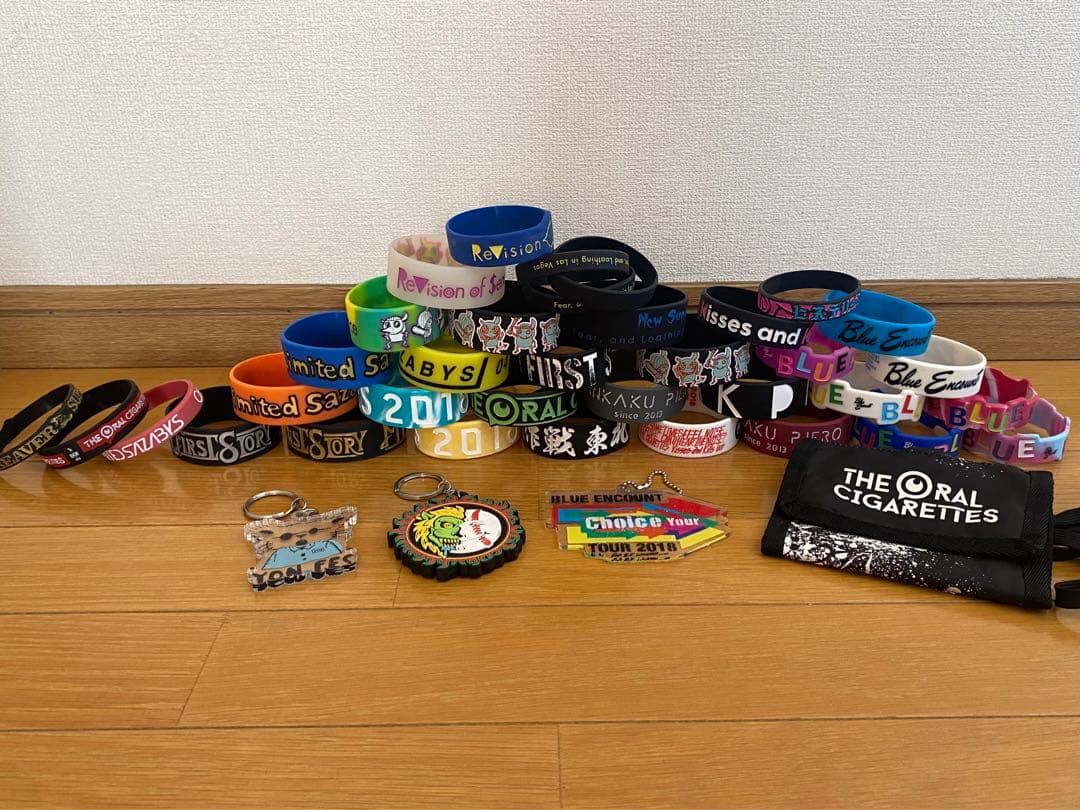 バンド　ラババン　キーホルダー　ケース　ラバーバンド