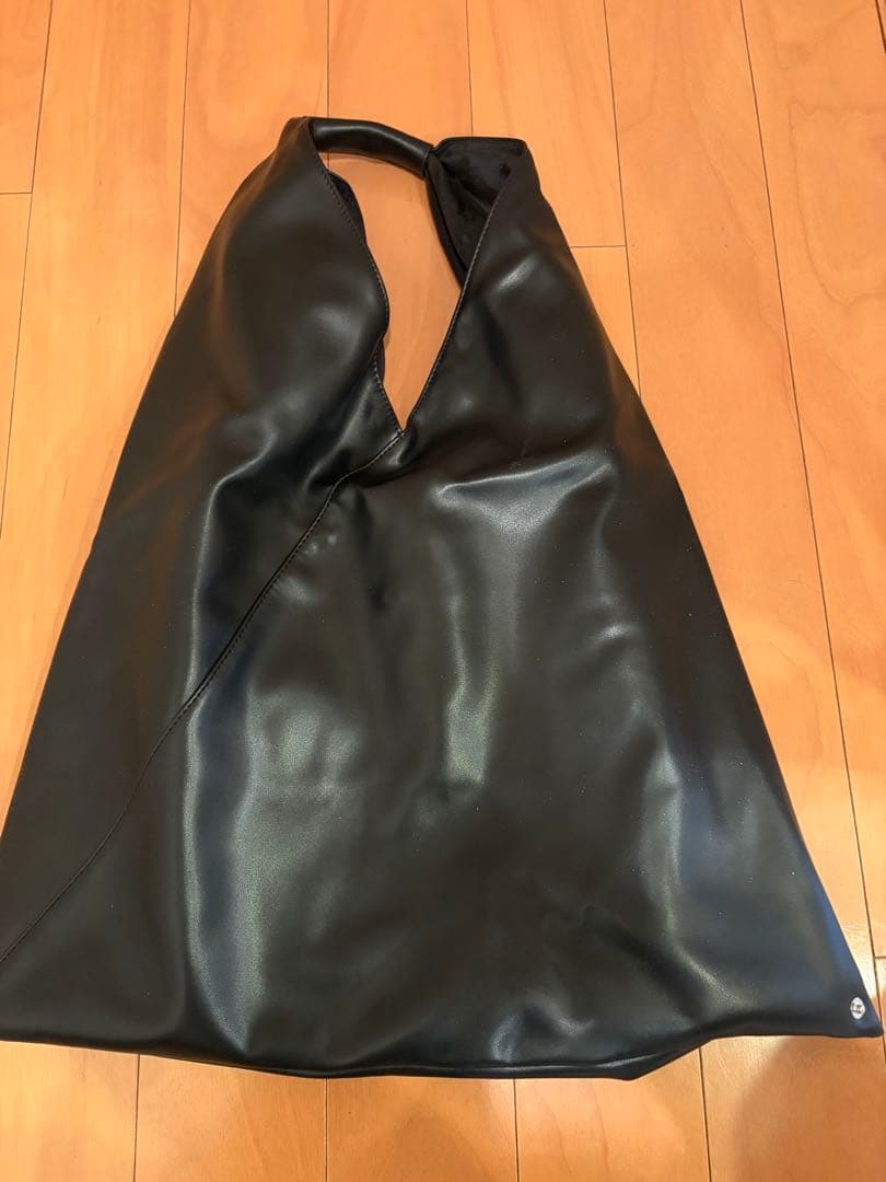 MM6 メゾンマルジェラ 黒 フェイクレザー バッグ