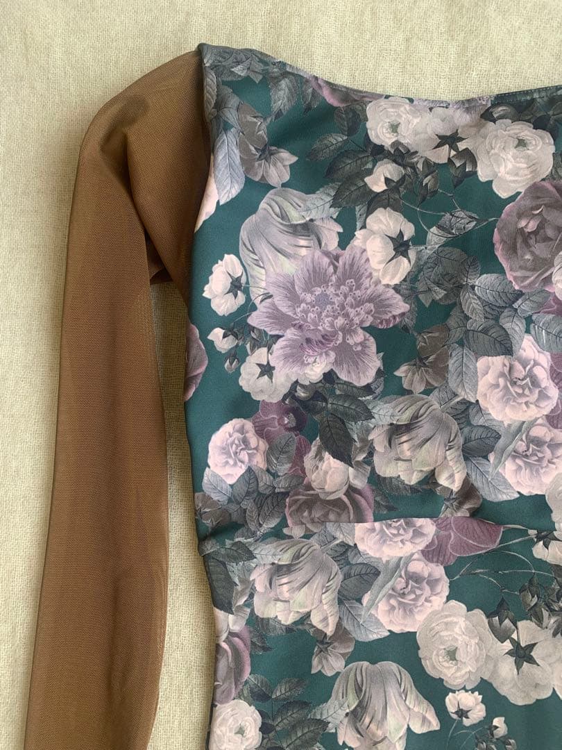 ★1回着用　stina スティナ　レオタード　Mサイズ