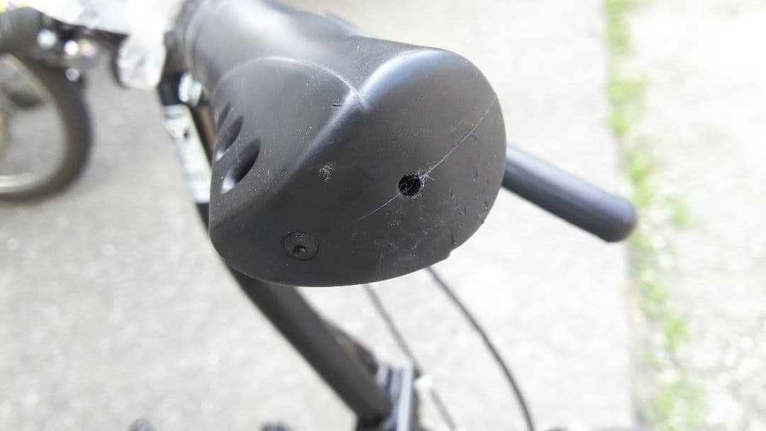 折りたたみ自転車　16インチ　ノーパンクタイヤ　ミニベロ　本体のみ